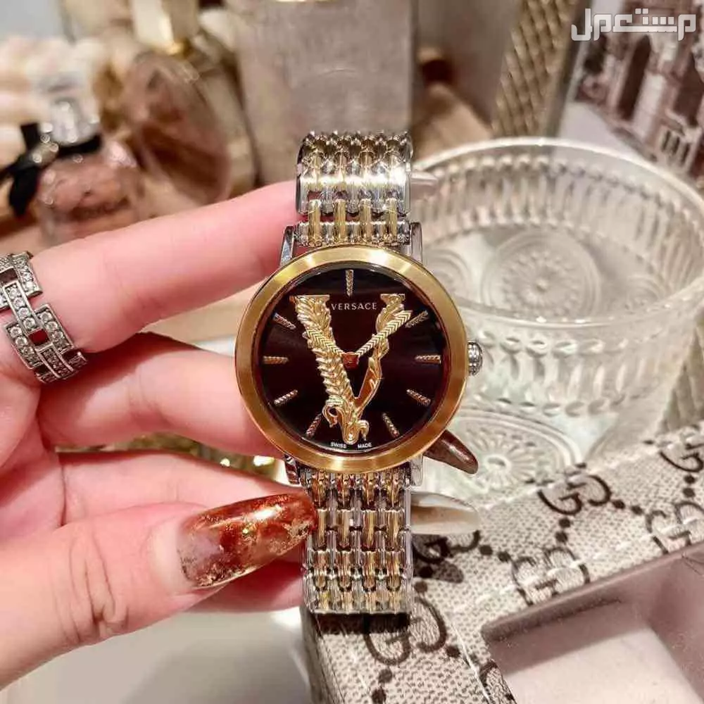 ساعه ماركة فرزاتشي 💎. موديلات نسائي مميزه الأكثر طلباً 🔥 . درجه اولى السير استيل نظيف + جلد ناعم ✅ تقليد درجه اولى - طبق الأصل تماماً💎 .  الرياض