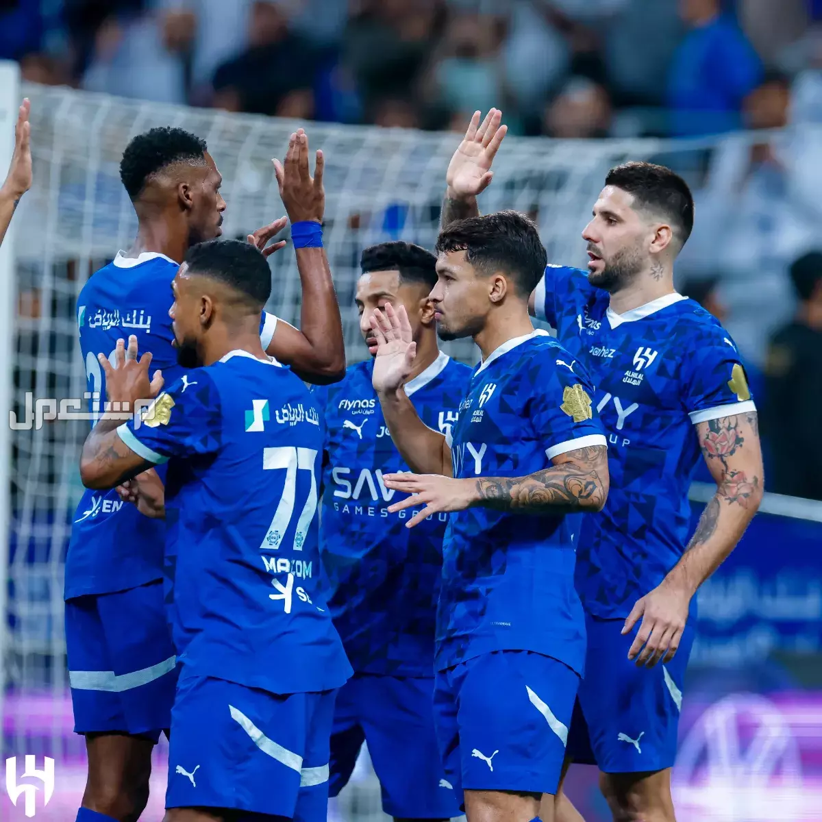 موعد مباراة الهلال والفتح دوري روشن 2025 الجولة 15 والقنوات الناقلة أين يمكنني مشاهدة الهلال نادي الفتح