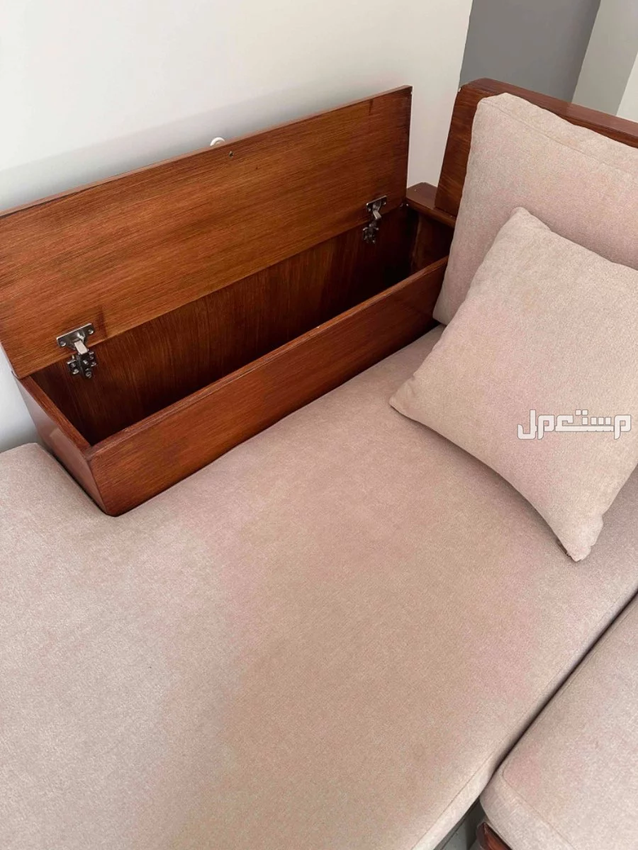 كنب جديد  في الدمام بسعر ألفين ريال سعودي