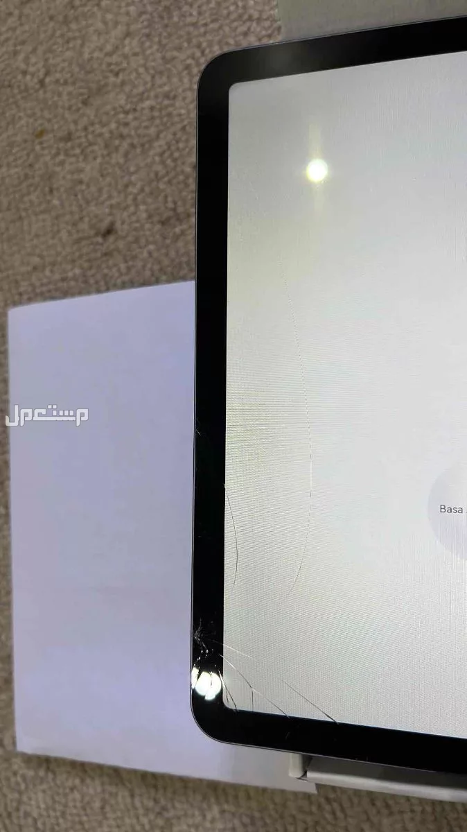 ايباد هواوي ميت باد11SE نظيف فقط كسر