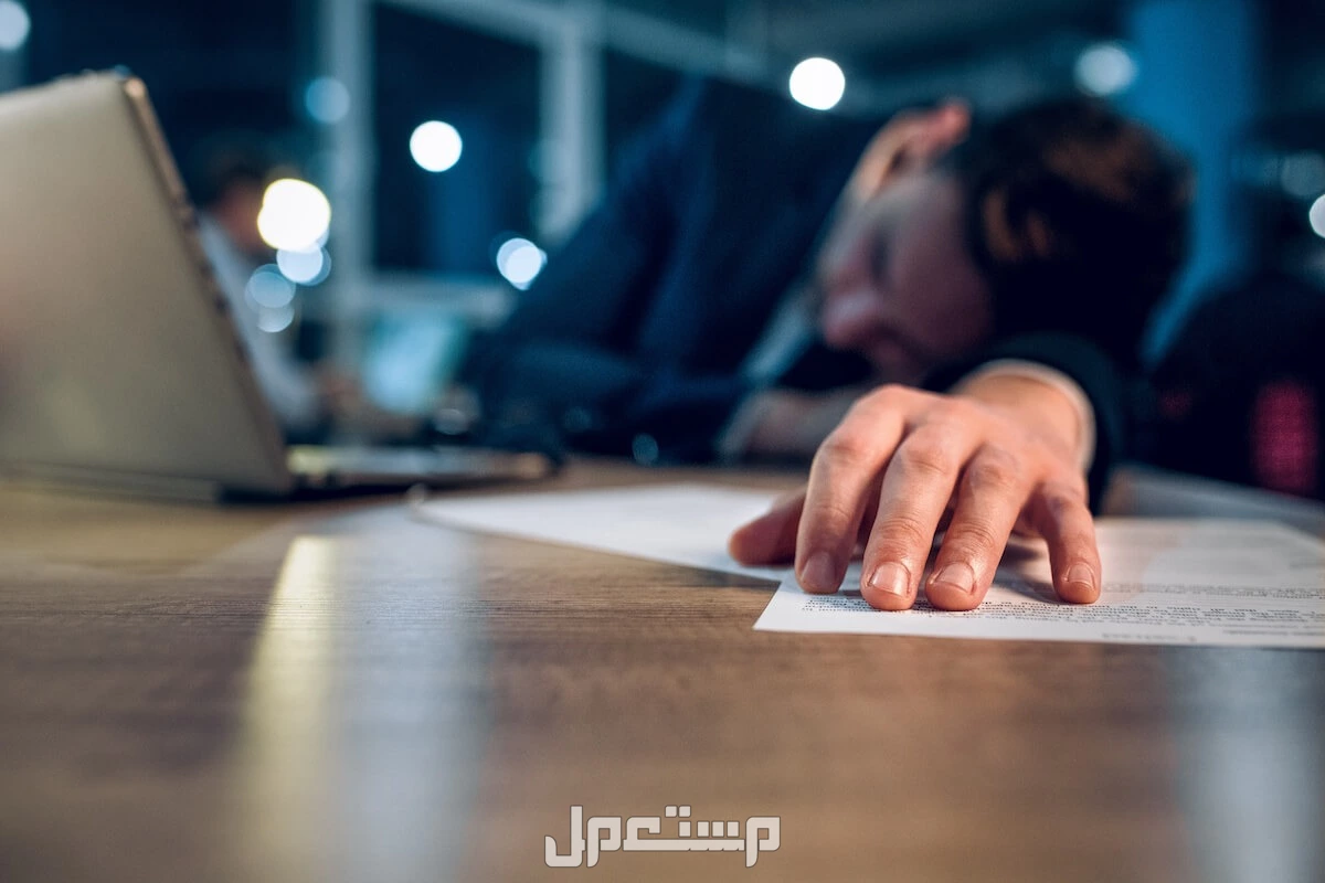 أسوأ عادات العمل التي تعيق نجاحك وكيفية التخلص منها نهائيًا العادات السلبية والتخلص منها