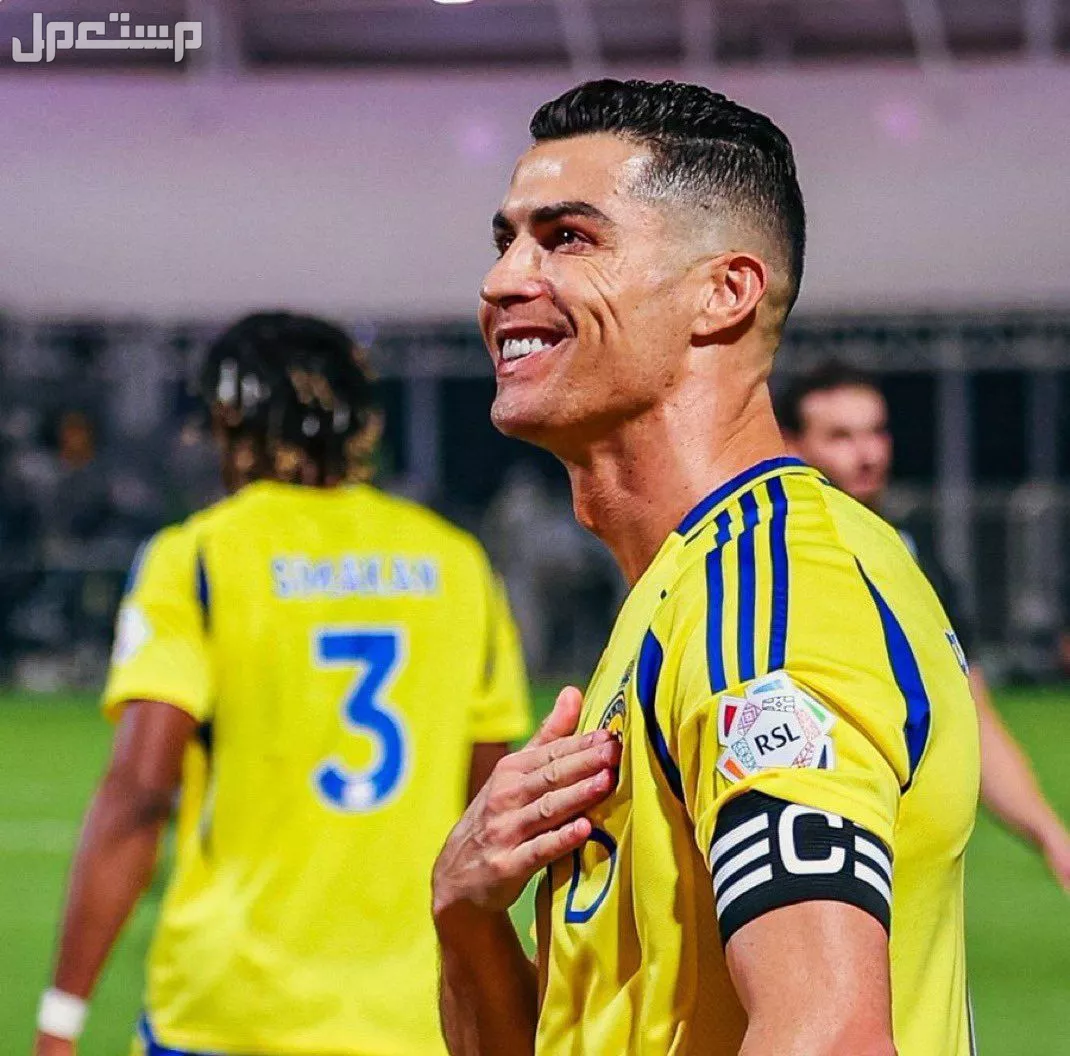 تفاصيل انتقال محمد صلاح للهلال.. هل يصبح نجم الدوري السعودي؟ كريستيانو رونالدو