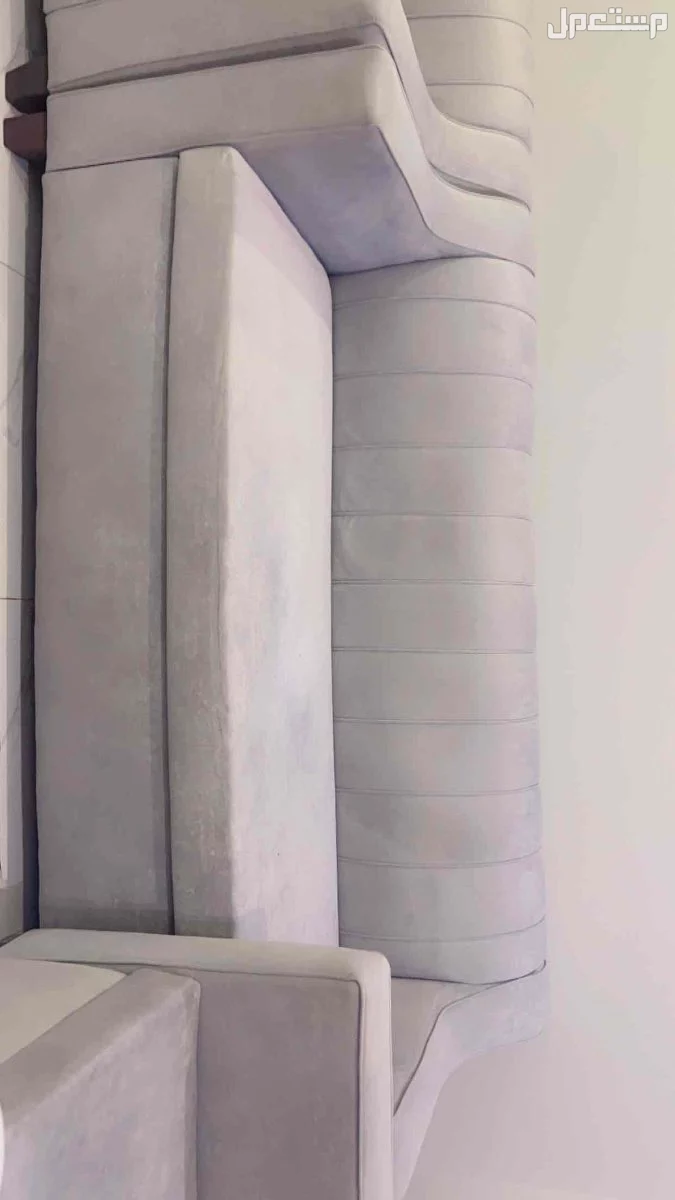 للبيع طقم كنب مستعمل نظيف جدا بسعر (1200)