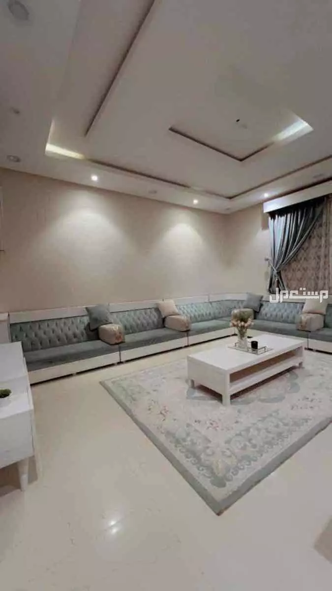 كنب في الرياض بسعر ألف ريال سعودي