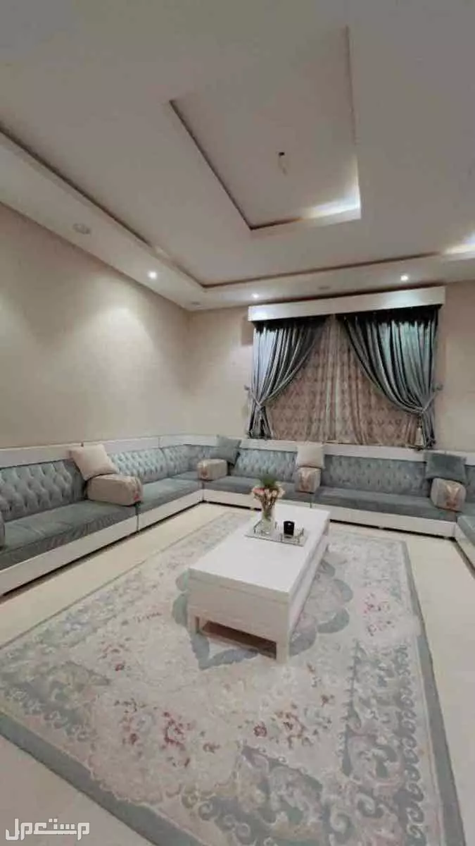 كنب في الرياض بسعر ألف ريال سعودي