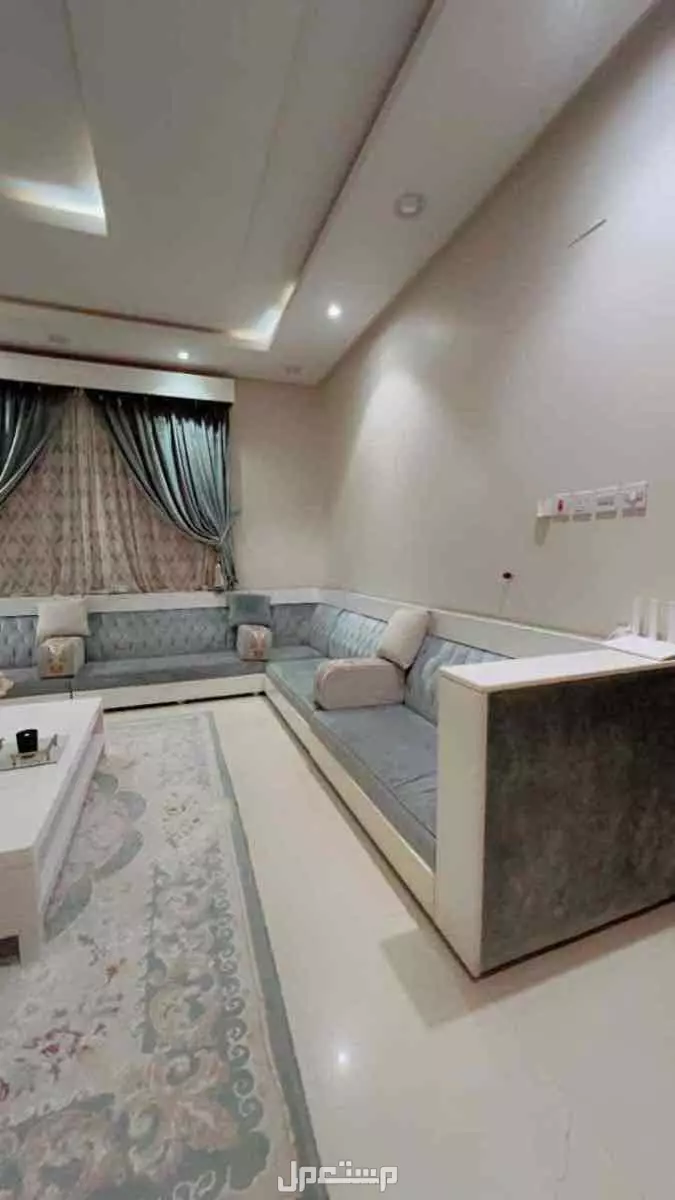 كنب في الرياض بسعر ألف ريال سعودي