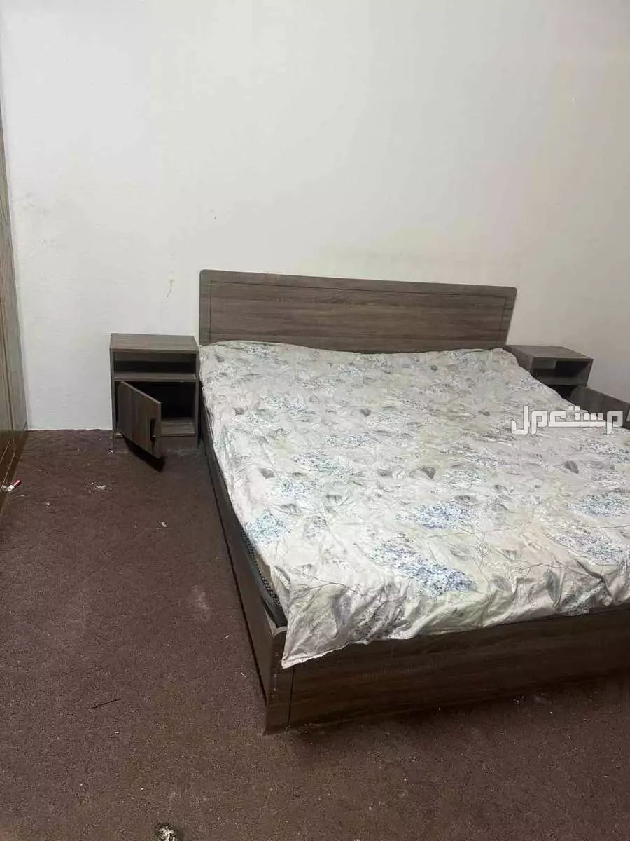 غياله جديده اتوماتيك وغرفتين نوم غرفة نوم سرير وكومدينتين جانببيتين