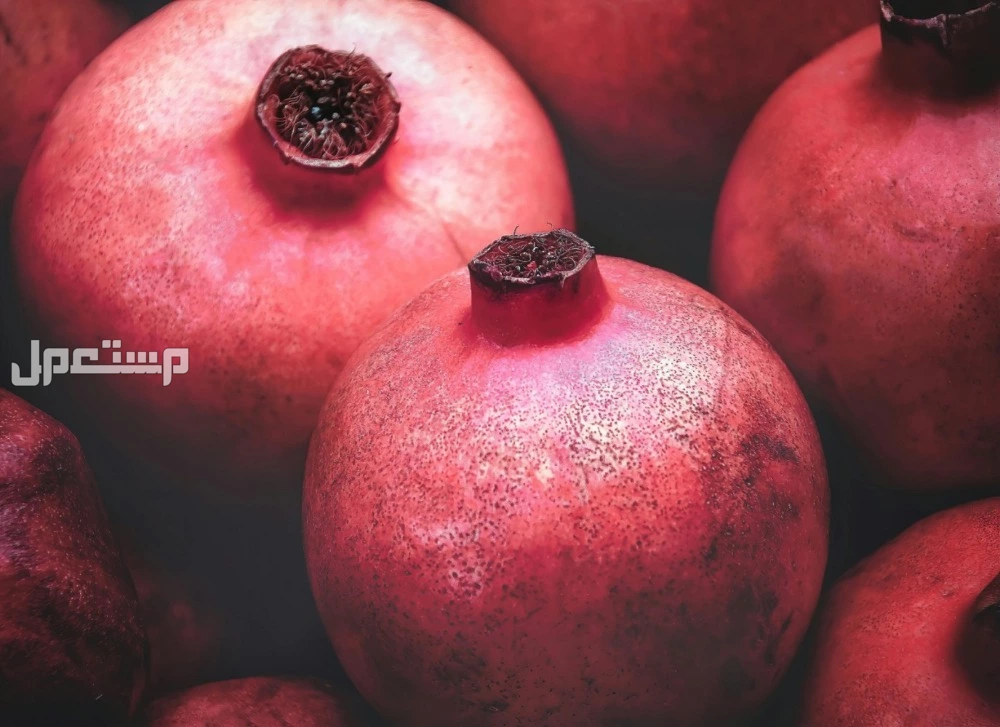 تفسير حلم الرمان في المنام للرجل والمرأة تفسير رؤية الرمان في المنام للمتزوجة