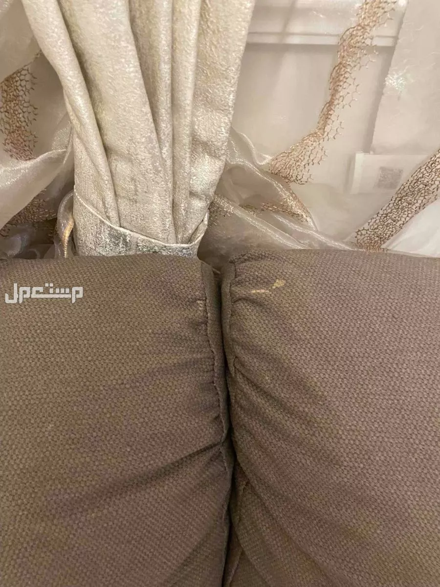 كنب ايكيا في الدمام بسعر 3500 ريال سعودي