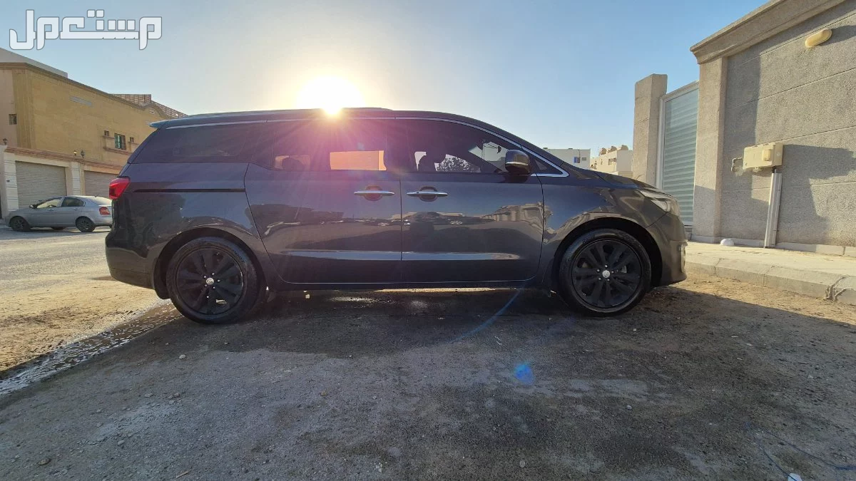 كيا كارنفال 2018 في الأحساء بسعر 50 ألف ريال سعودي