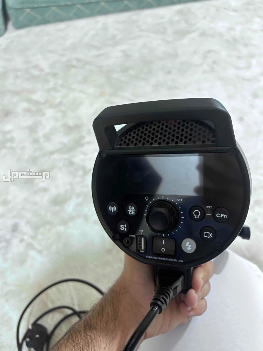 معدات تصوير /// godox DP1000 في العارضة بسعر 3500 ريال سعودي