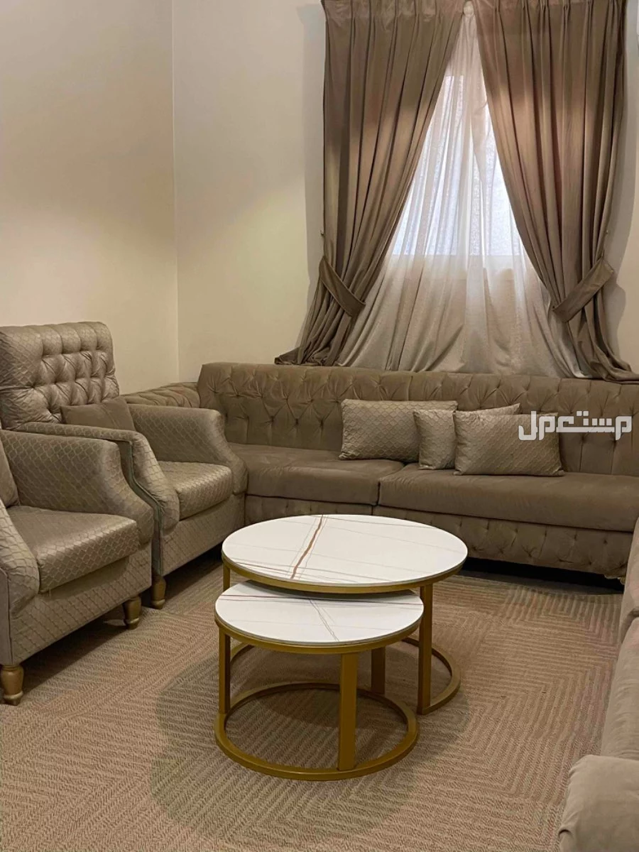 كنب مستعمل بحالة جيدة في الرياض