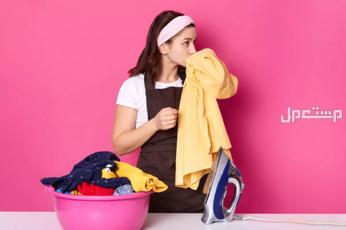 كيفية التخلص من الرائحة الكريهة في الملابس بعد غسلها غسل كمية كبيرة من الملابس دفعة واحدة
