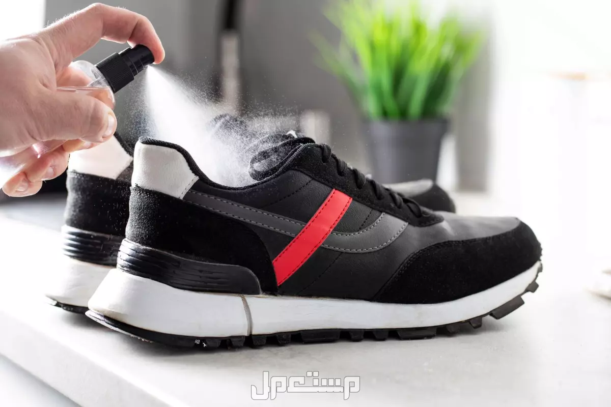 كيفية التخلص من رائحة الحذاء الكريهة بالخطوات أسباب رائحة الحذاء الكريهة