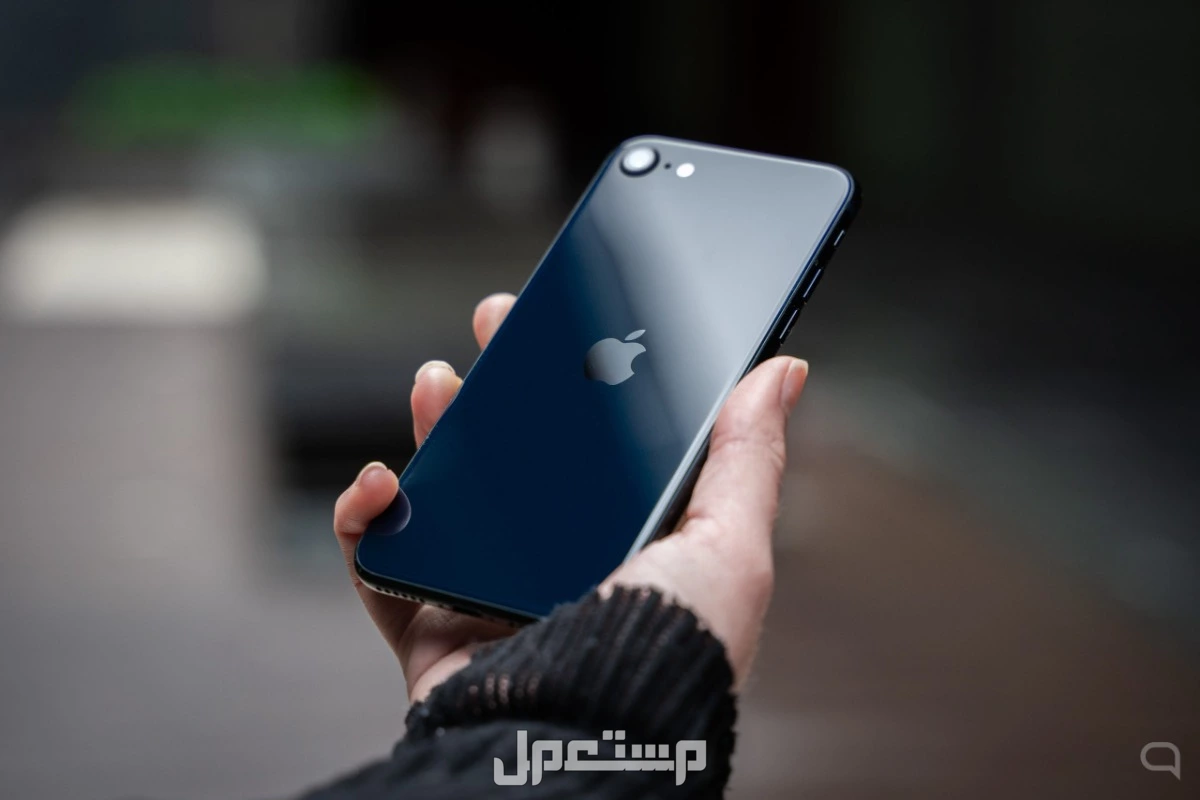 مميزات وعيوب هاتف iPhone SE 4 (صور) سعر ايفون SE 4