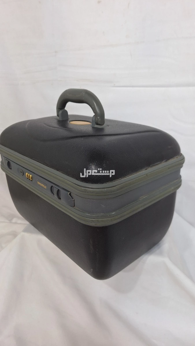 شنطة العروس قديمة مخزنةبحالة جيده جدا،