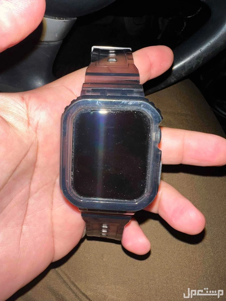 ساعة ابل اصدار 9  في مكة المكرمة بسعر ألف ريال سعودي