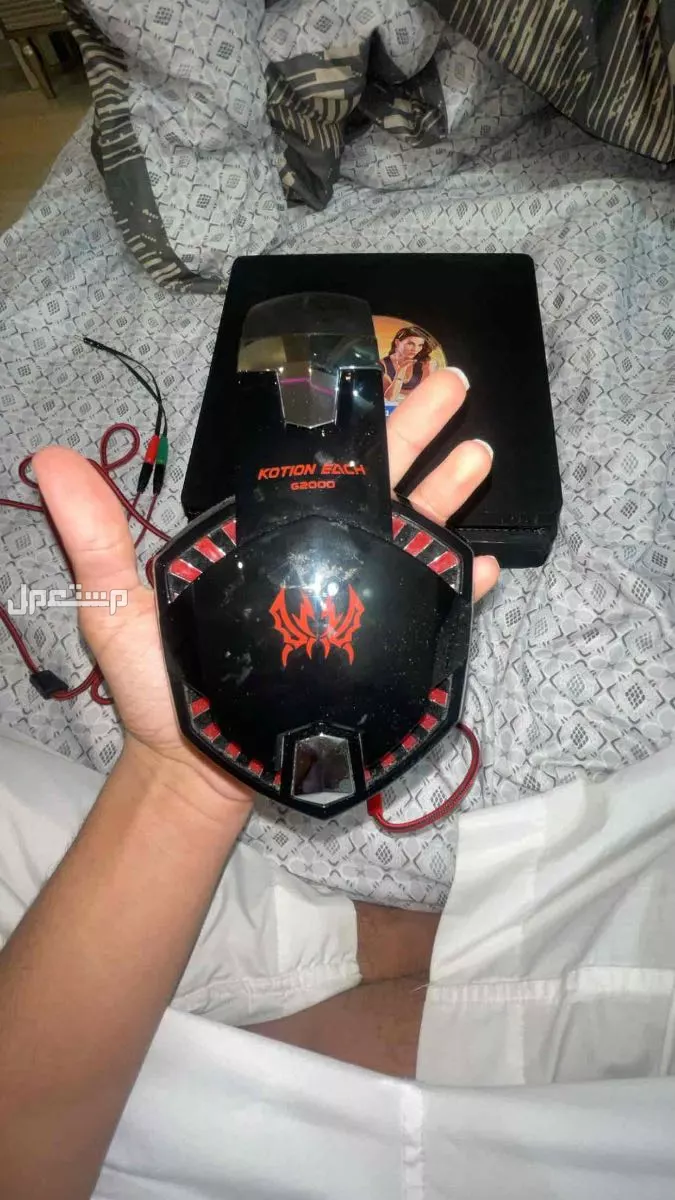 سوني 4  يد وكاله وسامعه جديده  وشريط قرند في الرياض بسعر 250 ريال سعودي