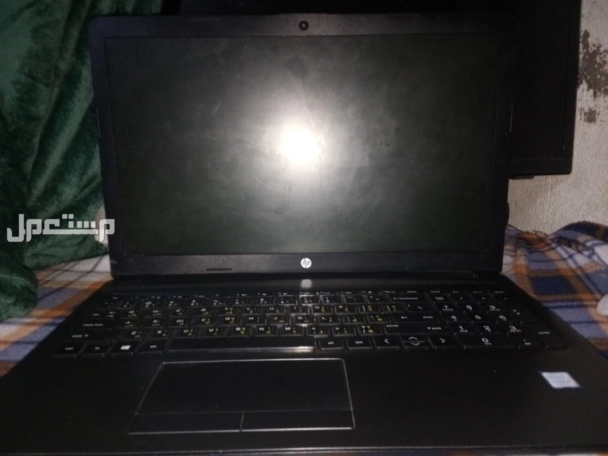 اسم لاب توب DESKTOP-97TR3CA لاب توب نضيف مافي مشاكل ماركة hp و في شوية خدوش من ورا