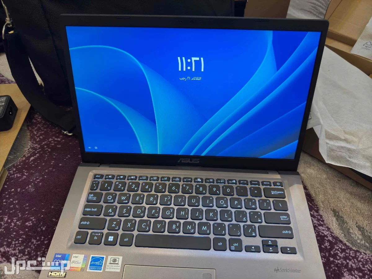 لابتوب ASUS مستعمل نظيف بكامل اغراضه