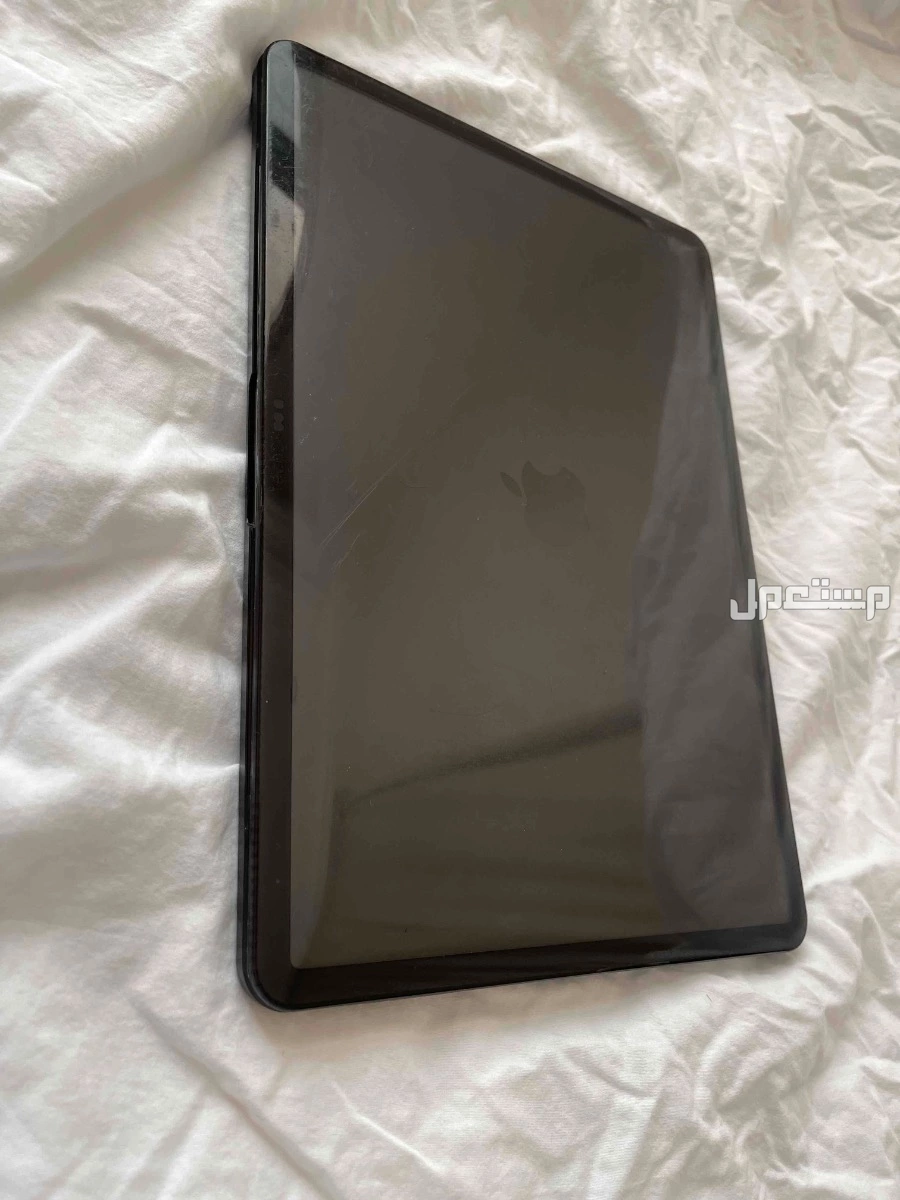 ابل ماك بوك برو MacBook Pro M2