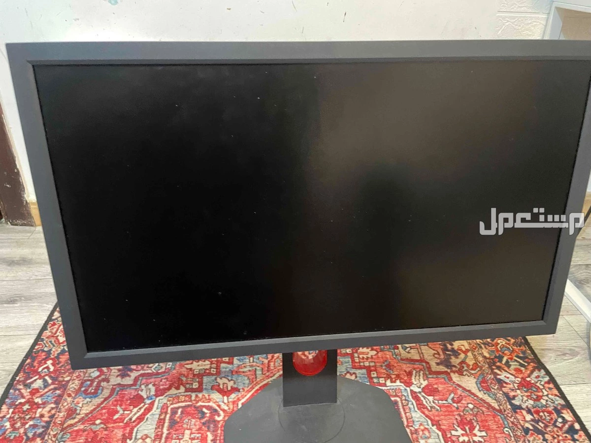 شاشة قيمنق جديده  في عنيزة بسعر 800 ريال سعودي