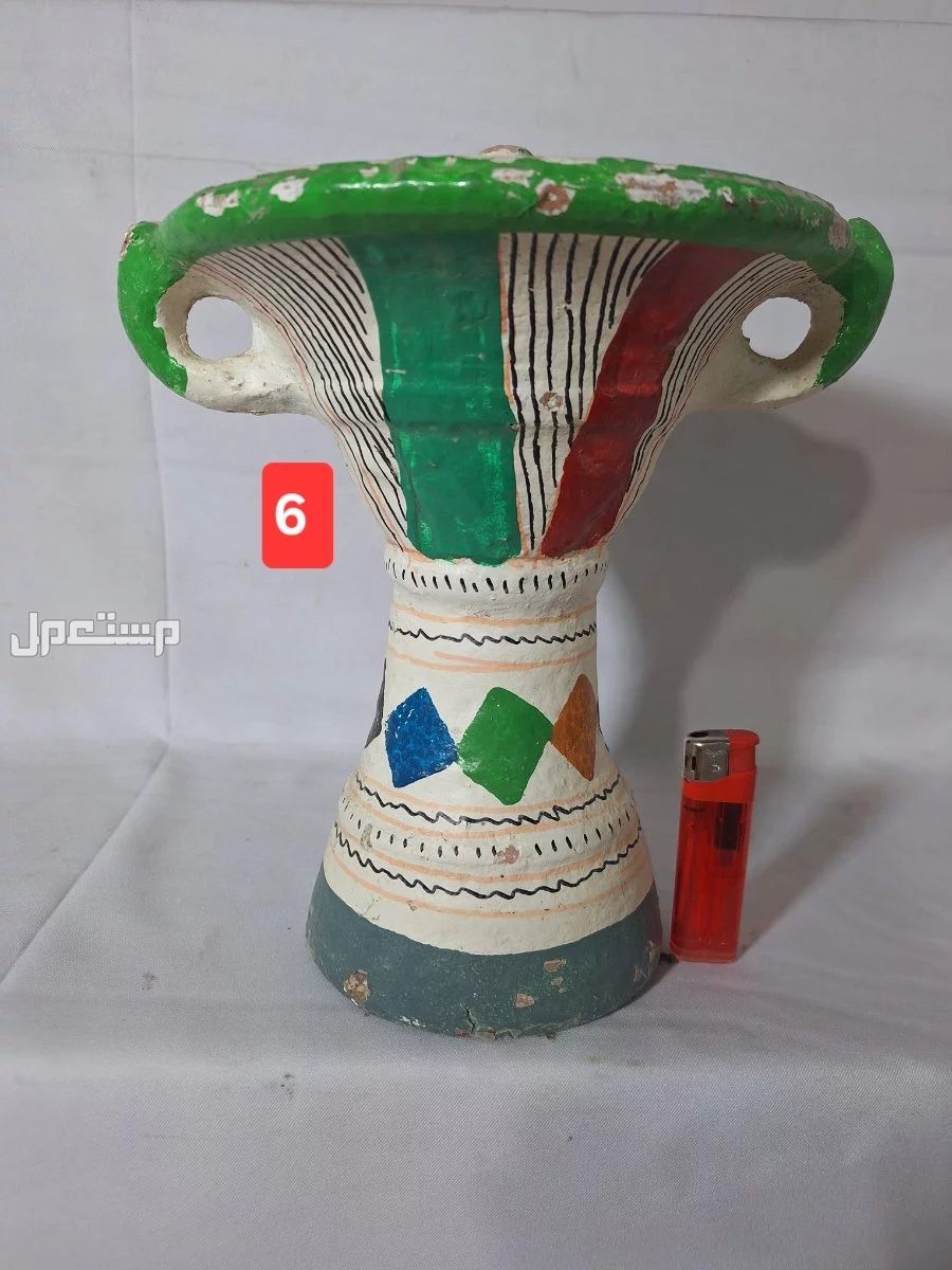 قطعة متحفية عمل يدوي جميل من الجبس والالوان الجميلة