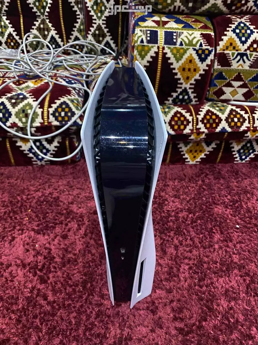 سوني 5 نسخه شبه نادر + شاشةG6 مكسور + ماوس وكيبورد وماوس باد