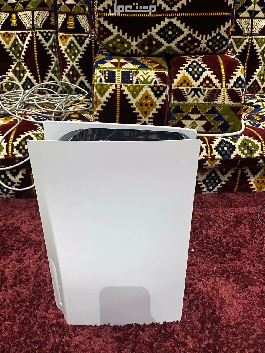 سوني 5 نسخه شبه نادر + شاشةG6 مكسور + ماوس وكيبورد وماوس باد
