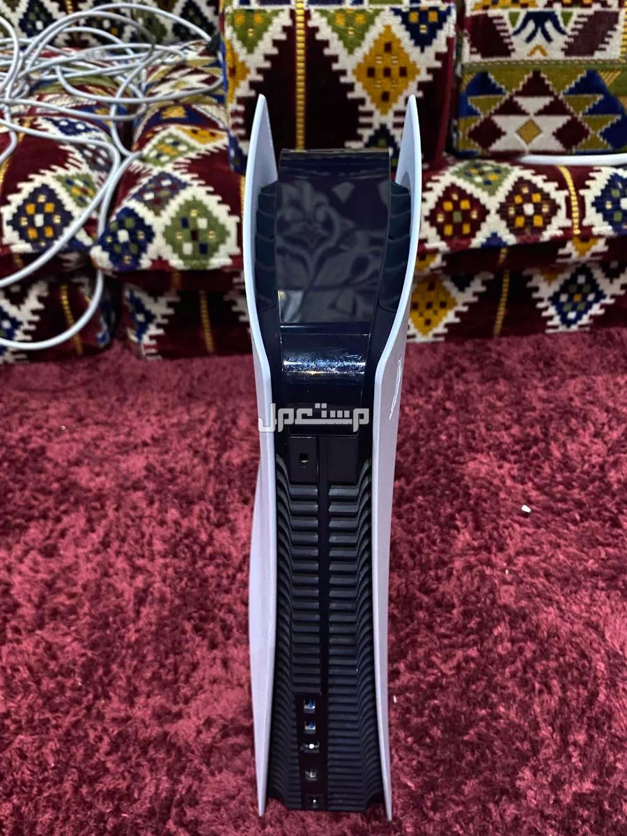 سوني 5 نسخه شبه نادر + شاشةG6 مكسور + ماوس وكيبورد وماوس باد