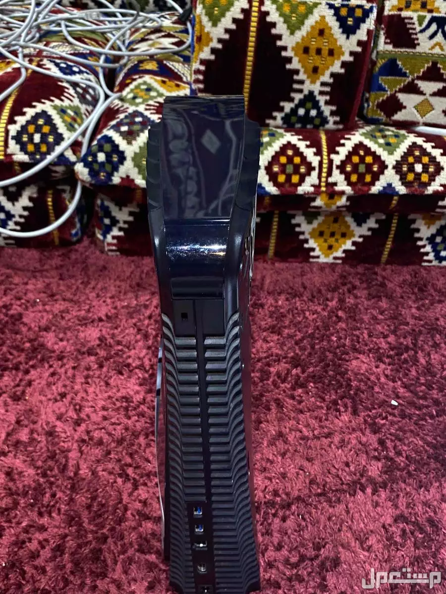 سوني 5 نسخه شبه نادر + شاشةG6 مكسور + ماوس وكيبورد وماوس باد
