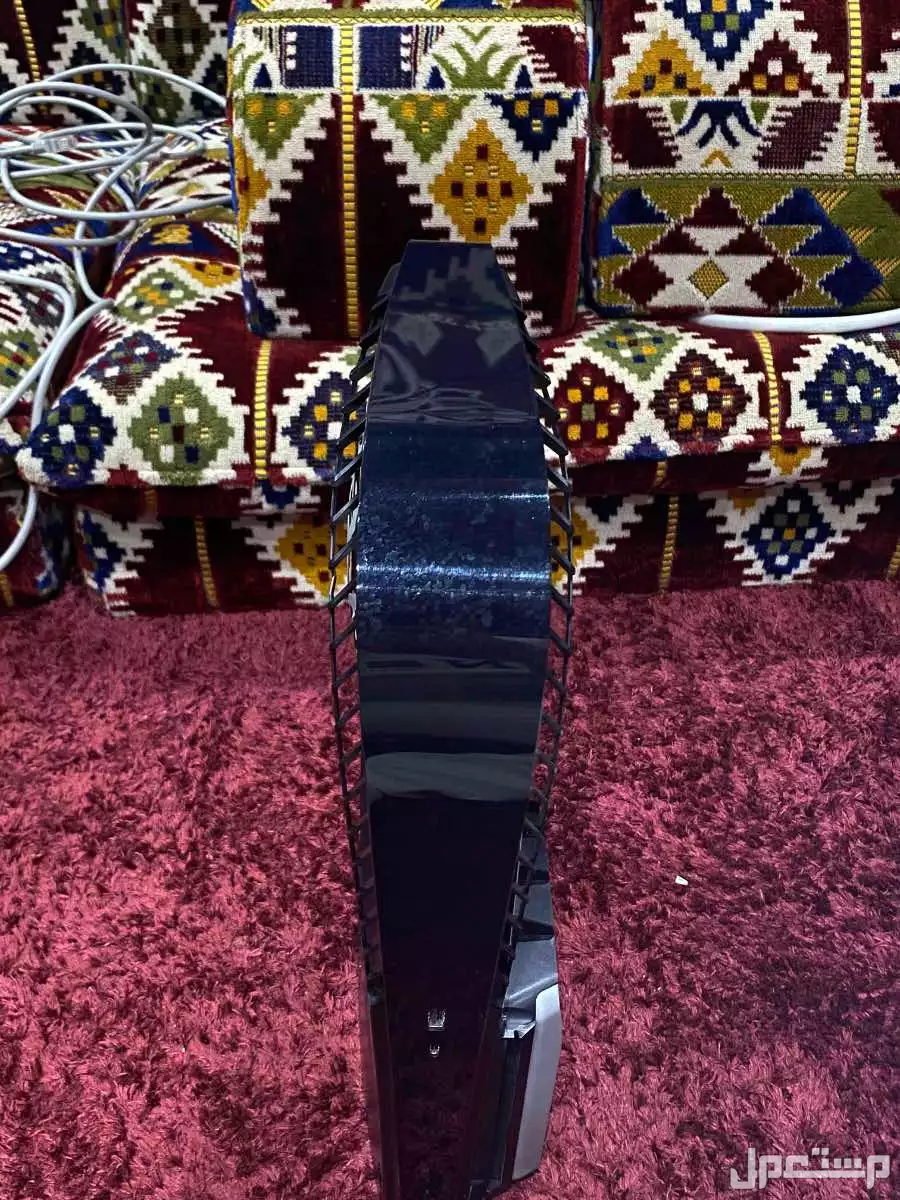 سوني 5 نسخه شبه نادر + شاشةG6 مكسور + ماوس وكيبورد وماوس باد