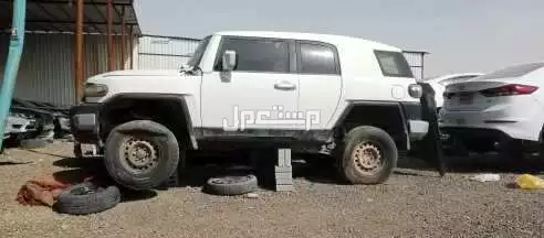 يوجد لدينا قطع غيار السيارات بأنواعها تشليح  باسعار مناسبه كوامري وياري موديلات مختلفه 2015