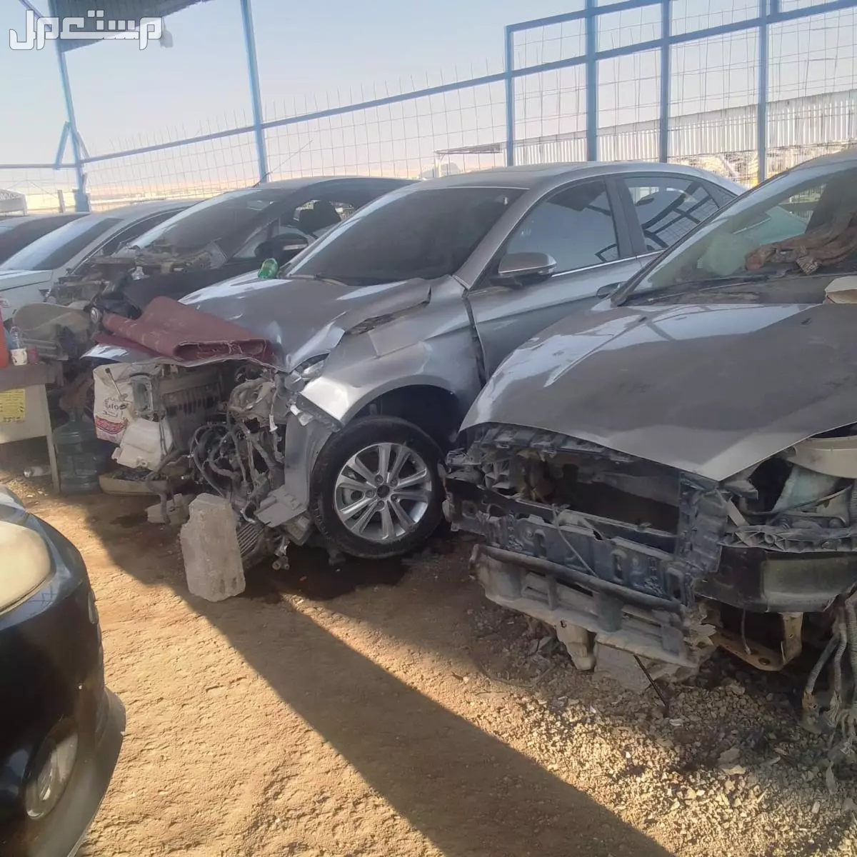 يوجد لدينا قطع غيار السيارات بأنواعها تشليح  باسعار مناسبه كوامري وياري موديلات مختلفه 2015