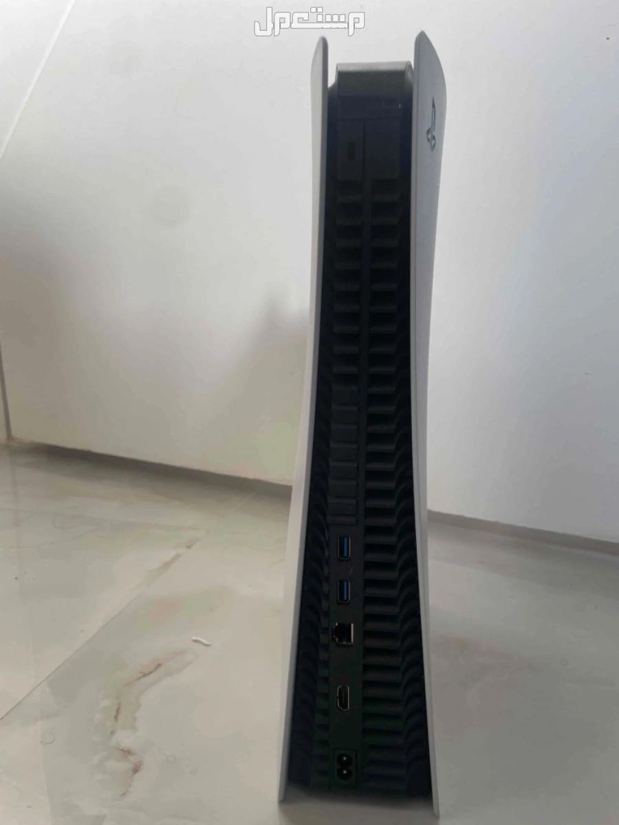 سوني 5للبيع مستعمل في الرياض سعر 1200 قابل لتفاوض