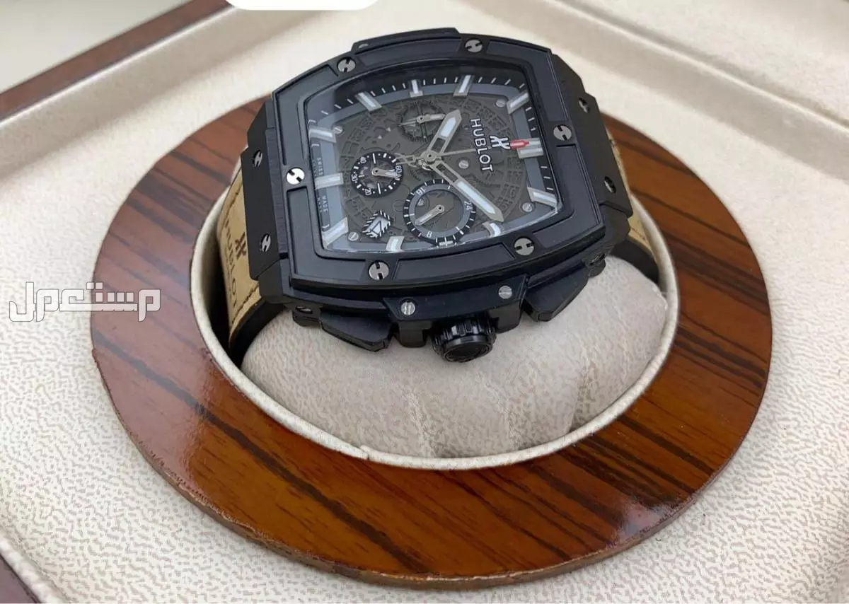 ساعة هوبلت مربع هدايا رجاليه مميزة لطلب وتساب
0558054211
