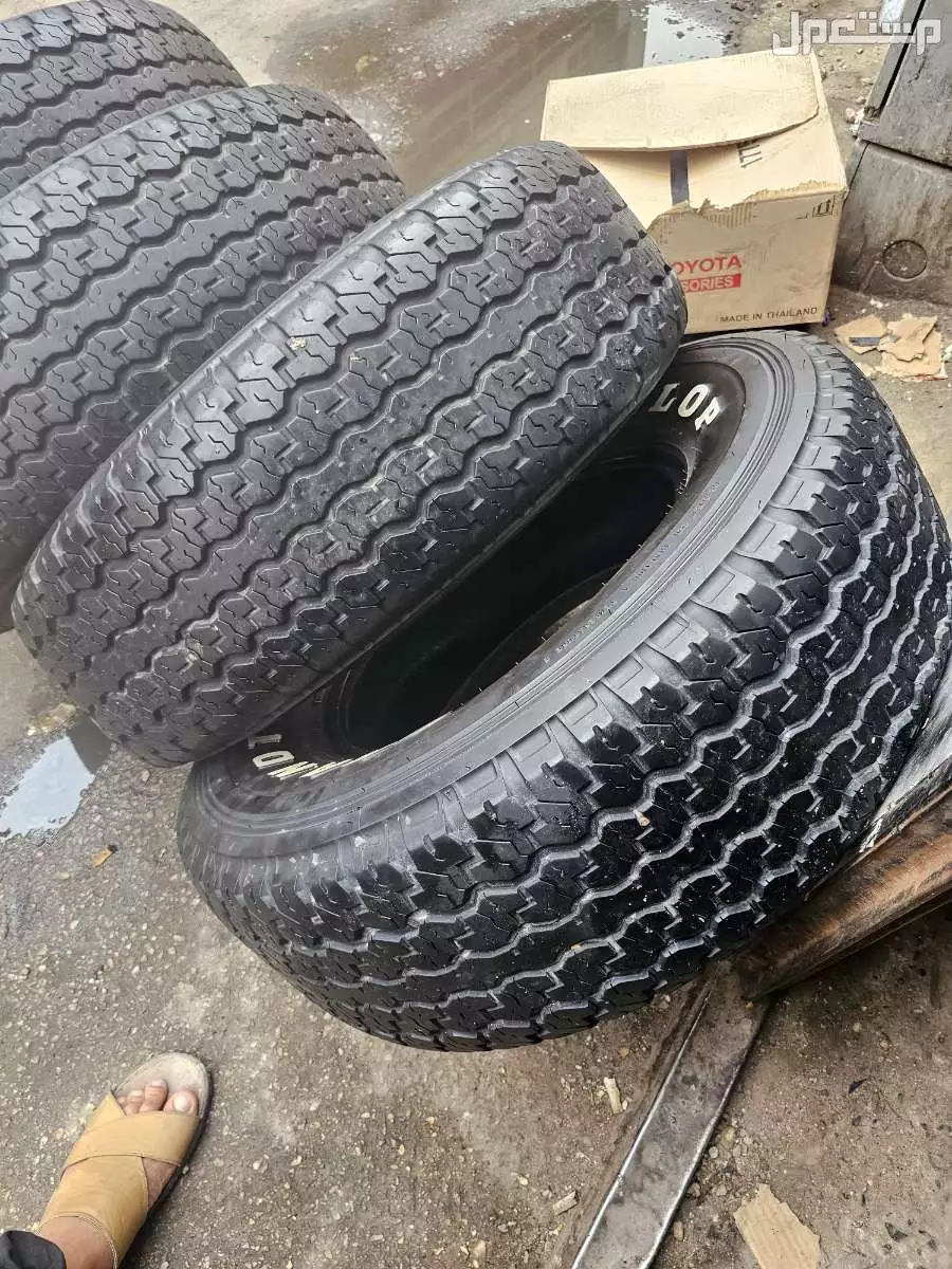 كفرات دنلوب للبيع 275/70/16 نضاف مره