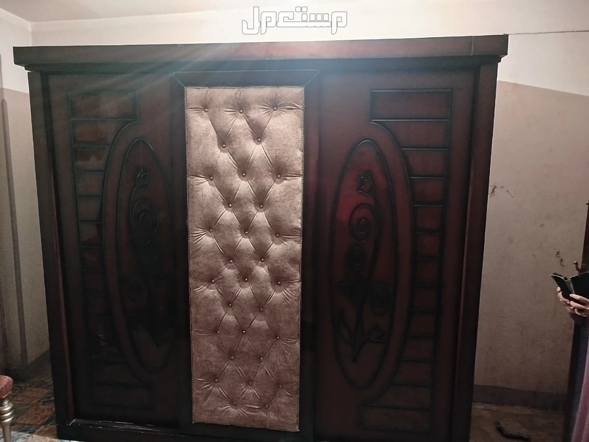 للبيع غرفه نوم خشب  و نيش 15000 ج