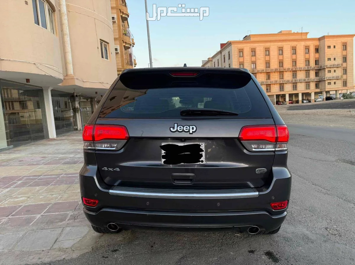 جيب جراند شيروكي 2015 في جدة بسعر 70 ألف ريال سعودي