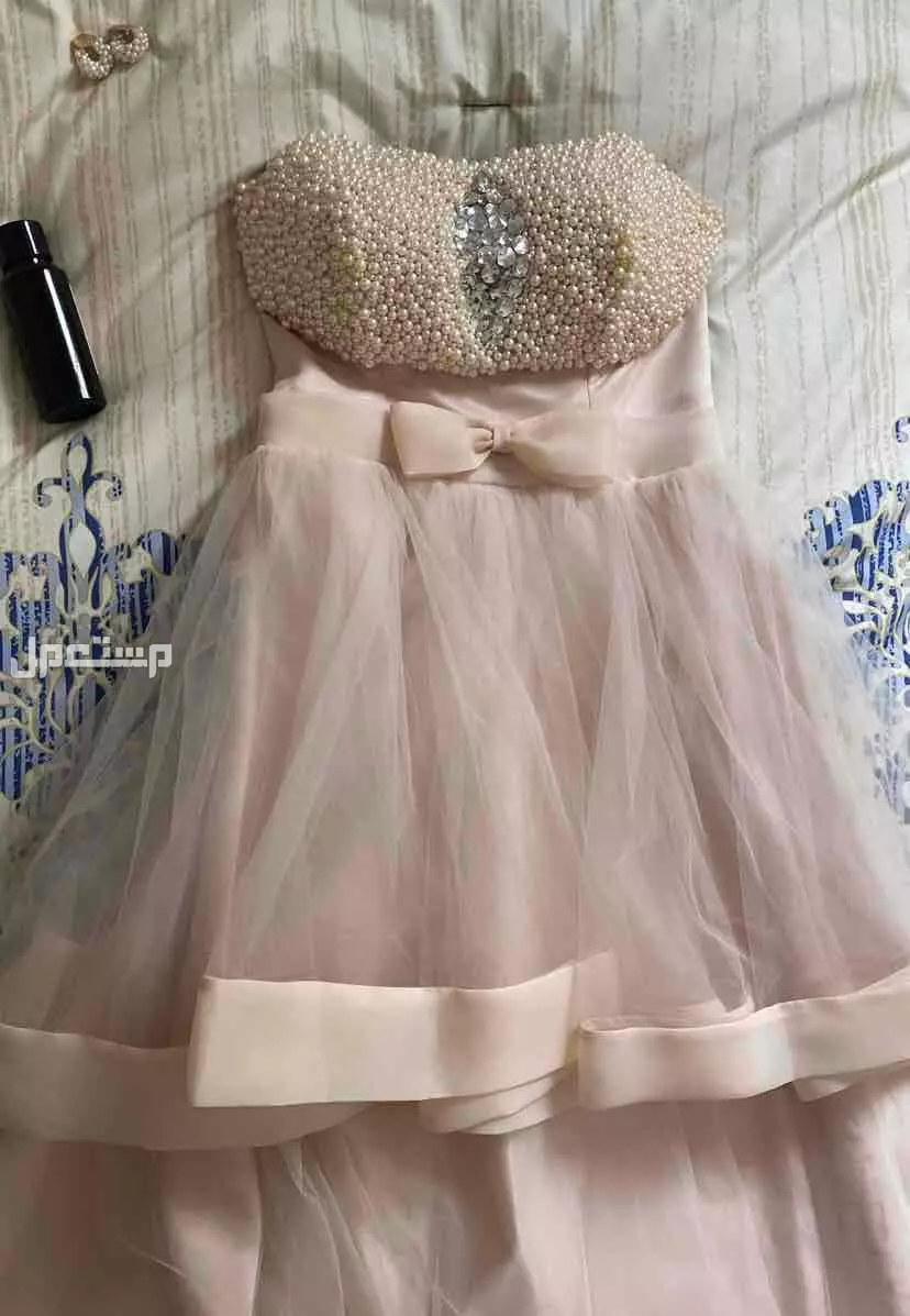 فستان سهرة انيق و فخم بسعر 300