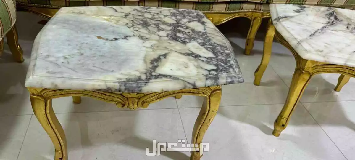 كنب كلاسيكي  وطاولات  رخام للبيع بالرياض