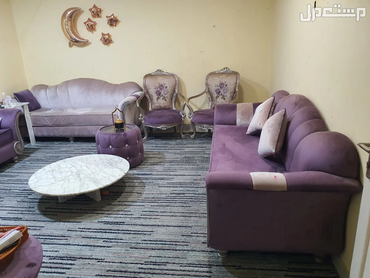 للبيع كنب ممتاز جدا  في جده عسفان