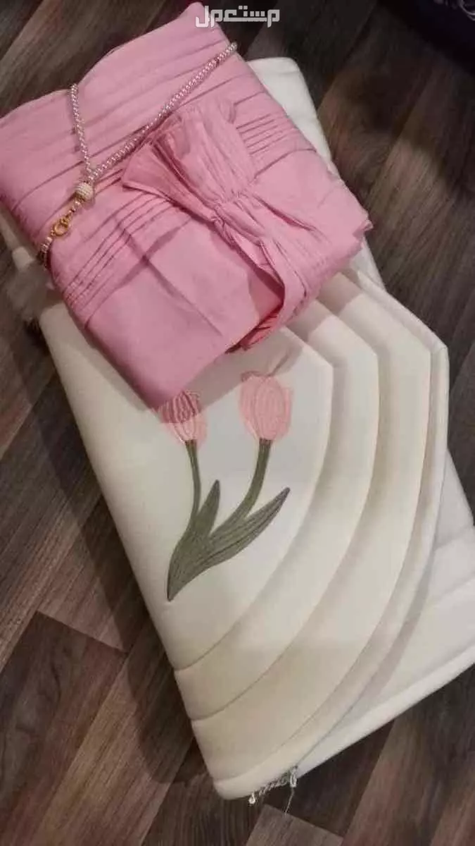 اطقم صلاه مخفضه وشراشف ومصاحف ملونه وبوكسات