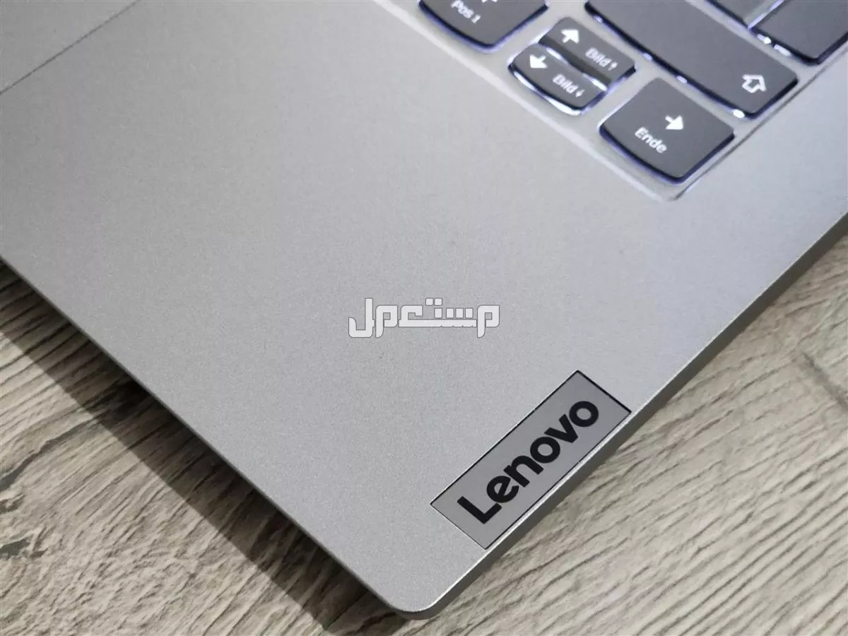 مقارنة شاملة بين لاب توب HP و Lenovo.. أيهما أفضل؟ هل حواسيب Lenovo جيدة؟