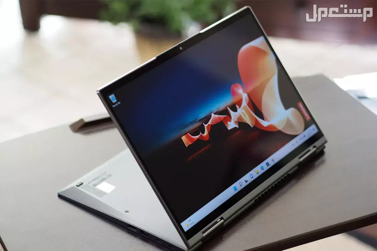 مقارنة شاملة بين لاب توب HP و Lenovo.. أيهما أفضل؟ Lenovo ThinkPad X1 Yoga Gen 7
