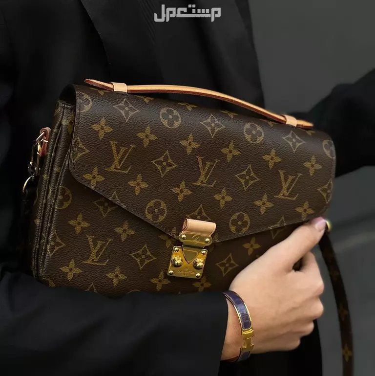 ماركات شنط درجة أولى: دليل شامل لأفضل العلامات الفاخرة والأسعار شنط ماركات درجة أولى للعمل