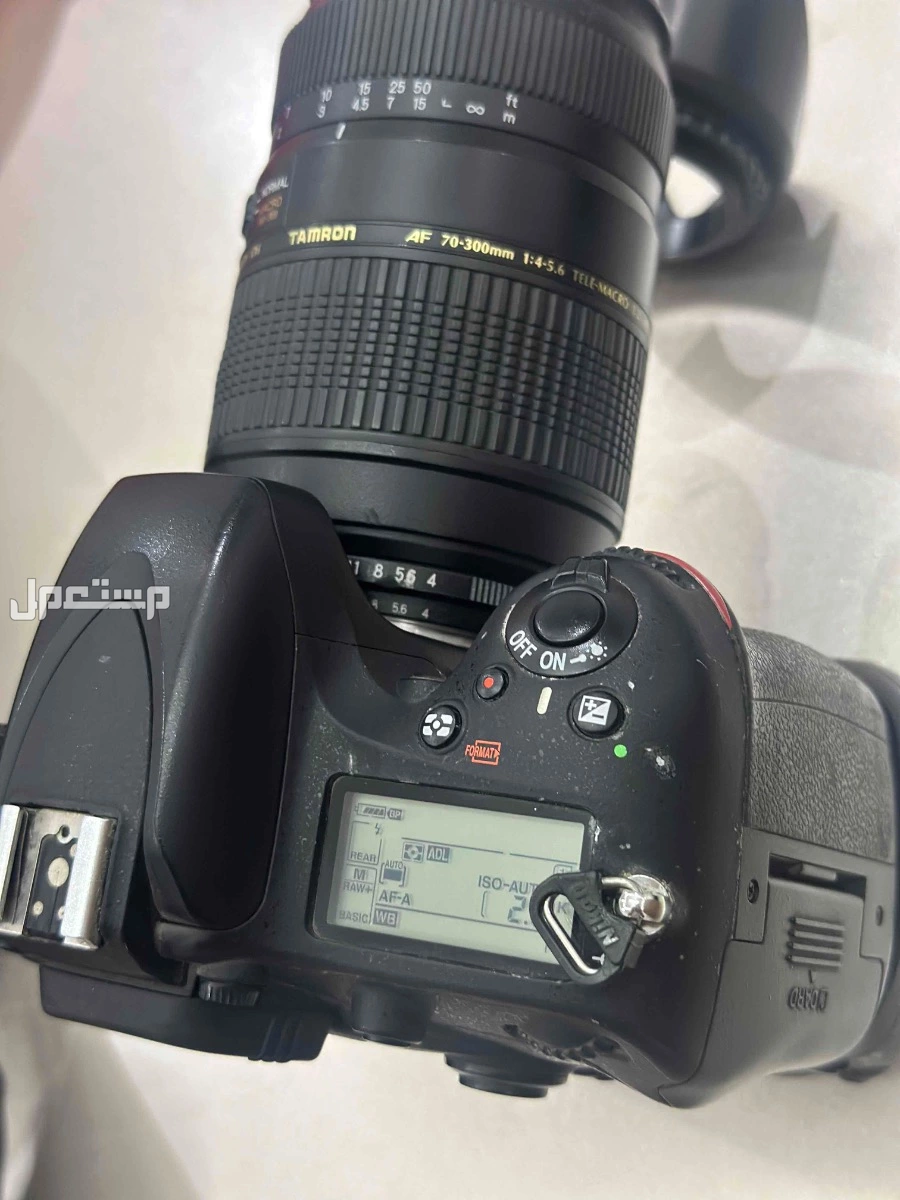 كاميرا نيكون D600 مع عدسة 300-70 تامرون