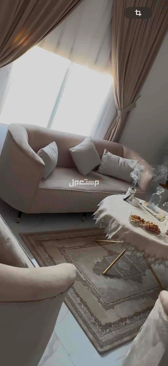 كنب 7 نفر شبه جديد في الرياض بسعر 700 ريال سعودي