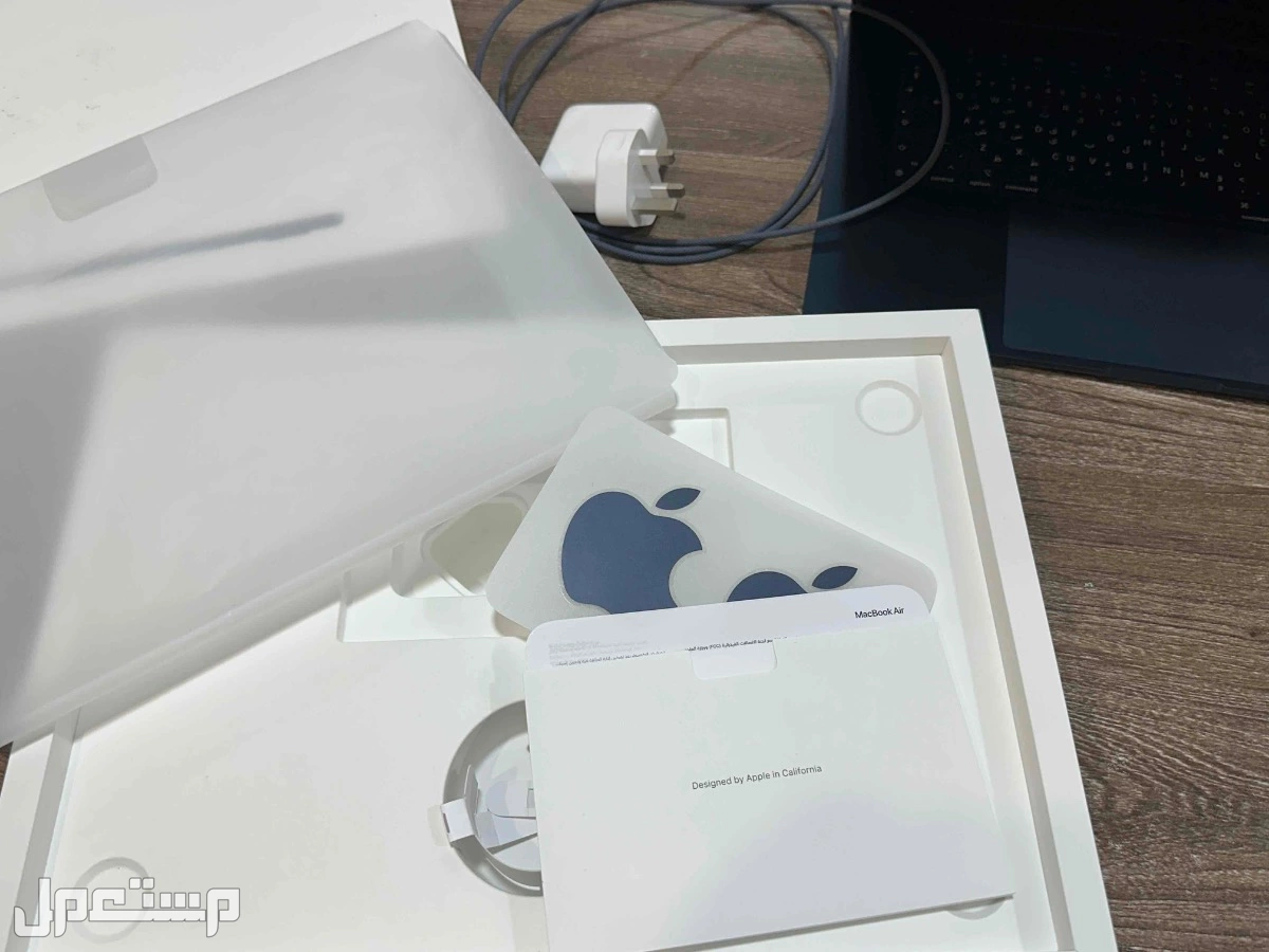 ابل ماك بوك اير M3 2024 256gb "15  ازرق فلكي جديد مع ضمان اكسترا 3س
