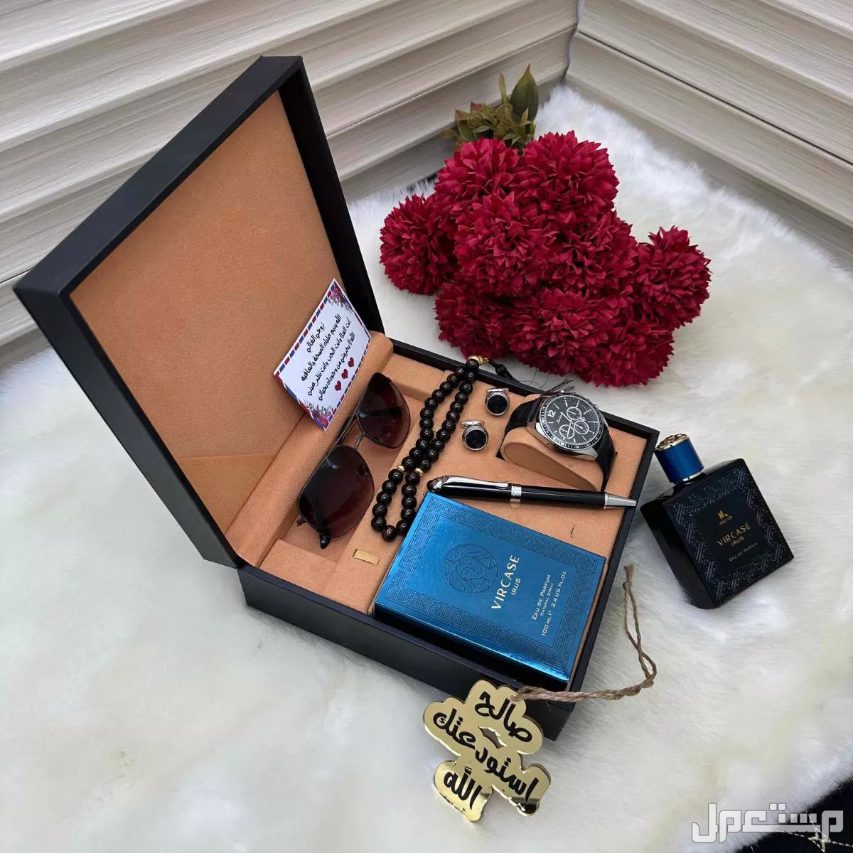 💫*جديدنا هدية رجالية تجمع بين الاناقة و الفخامة مكون من 💫ساعة جلد رجالي تصميم ماركة اكثر مبيعاً في عالم الساعات 💫ضمان سنة ماء/مكينة\بطارية/ اي خلل فني 💫*.قلم رجالي استالس استيل